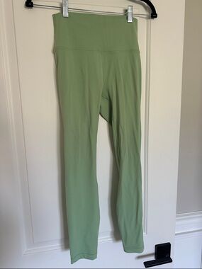 High-Waist Light Green Active Leggings